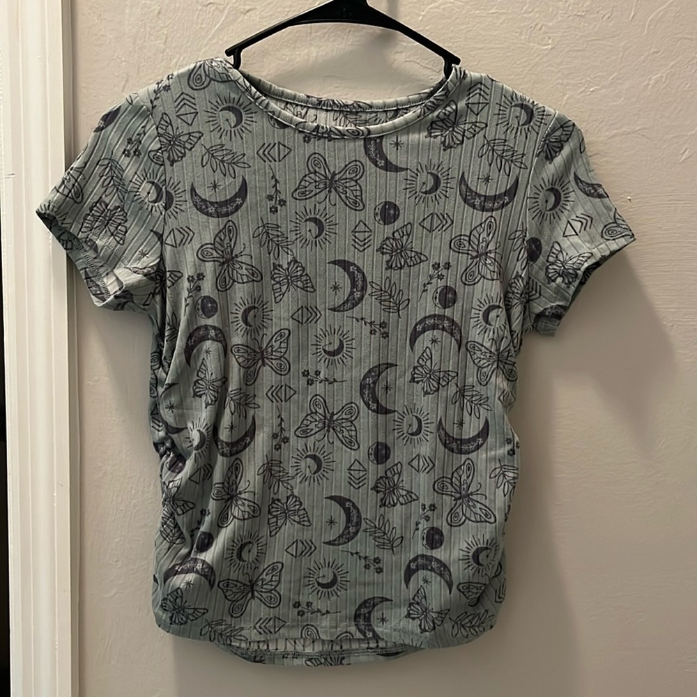Short sleeve, olive green, mystical shirt